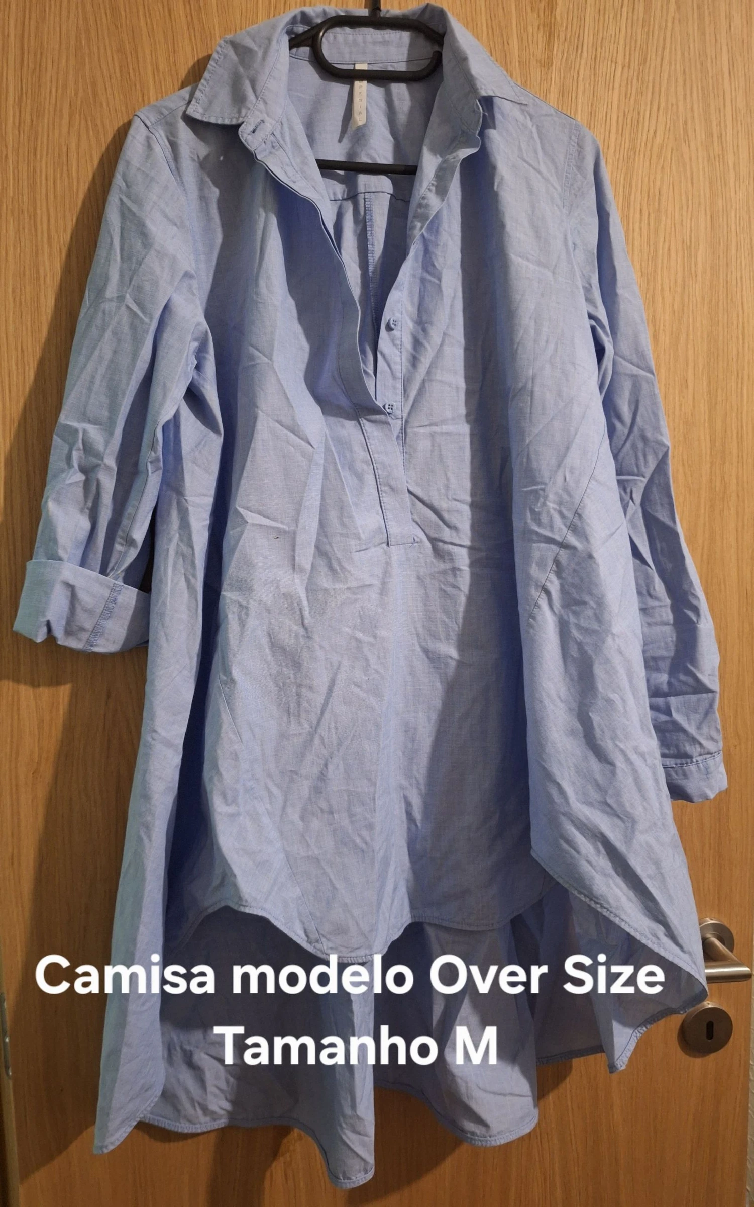 Camisa OVERSIZE azul tam M